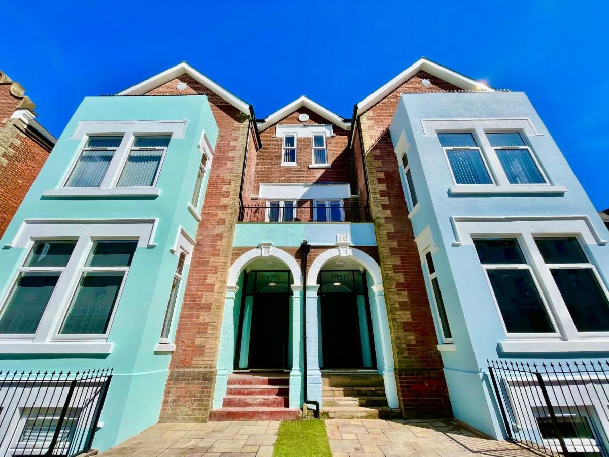 Sea Breeze - Pebbles Apartment Bournemouth Bagian luar foto