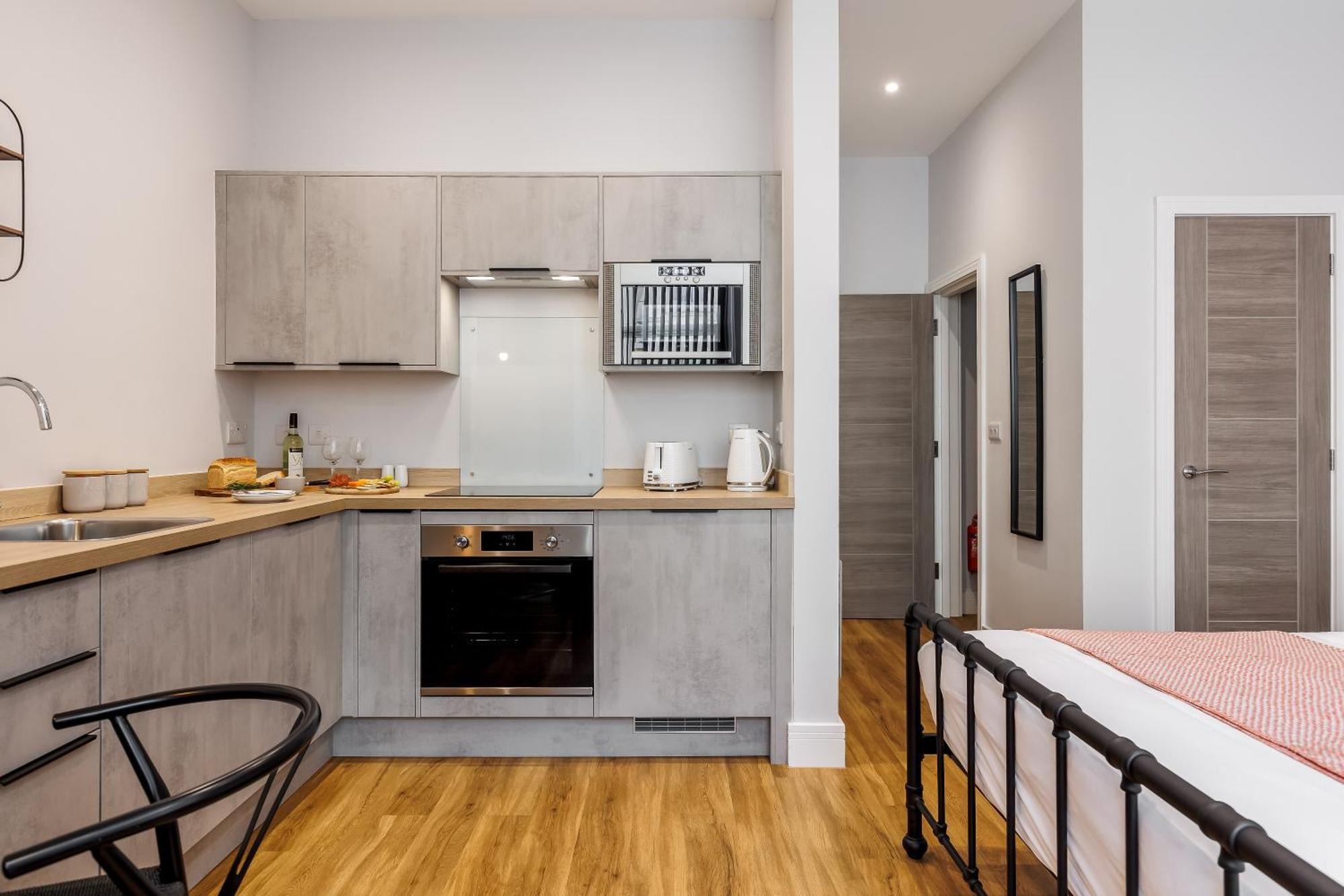 Sea Breeze - Pebbles Apartment Bournemouth Bagian luar foto