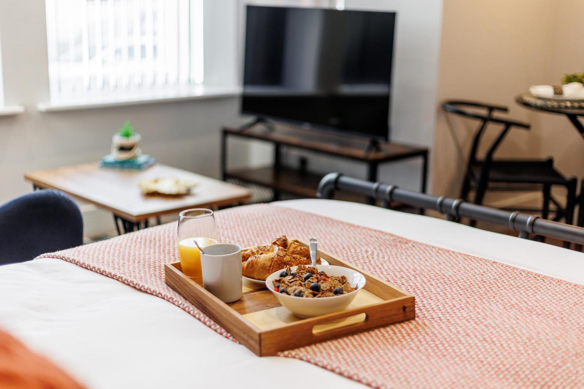 Sea Breeze - Pebbles Apartment Bournemouth Bagian luar foto