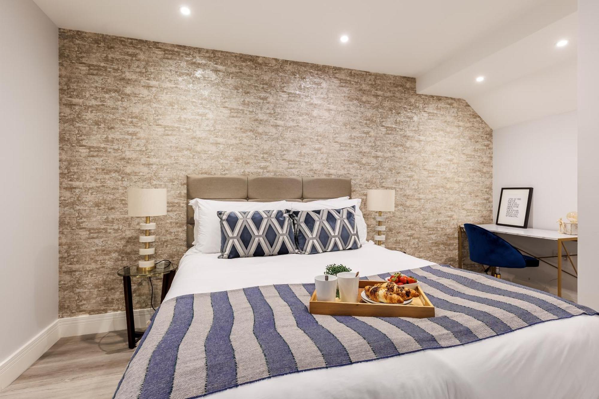 Sea Breeze - Pebbles Apartment Bournemouth Bagian luar foto