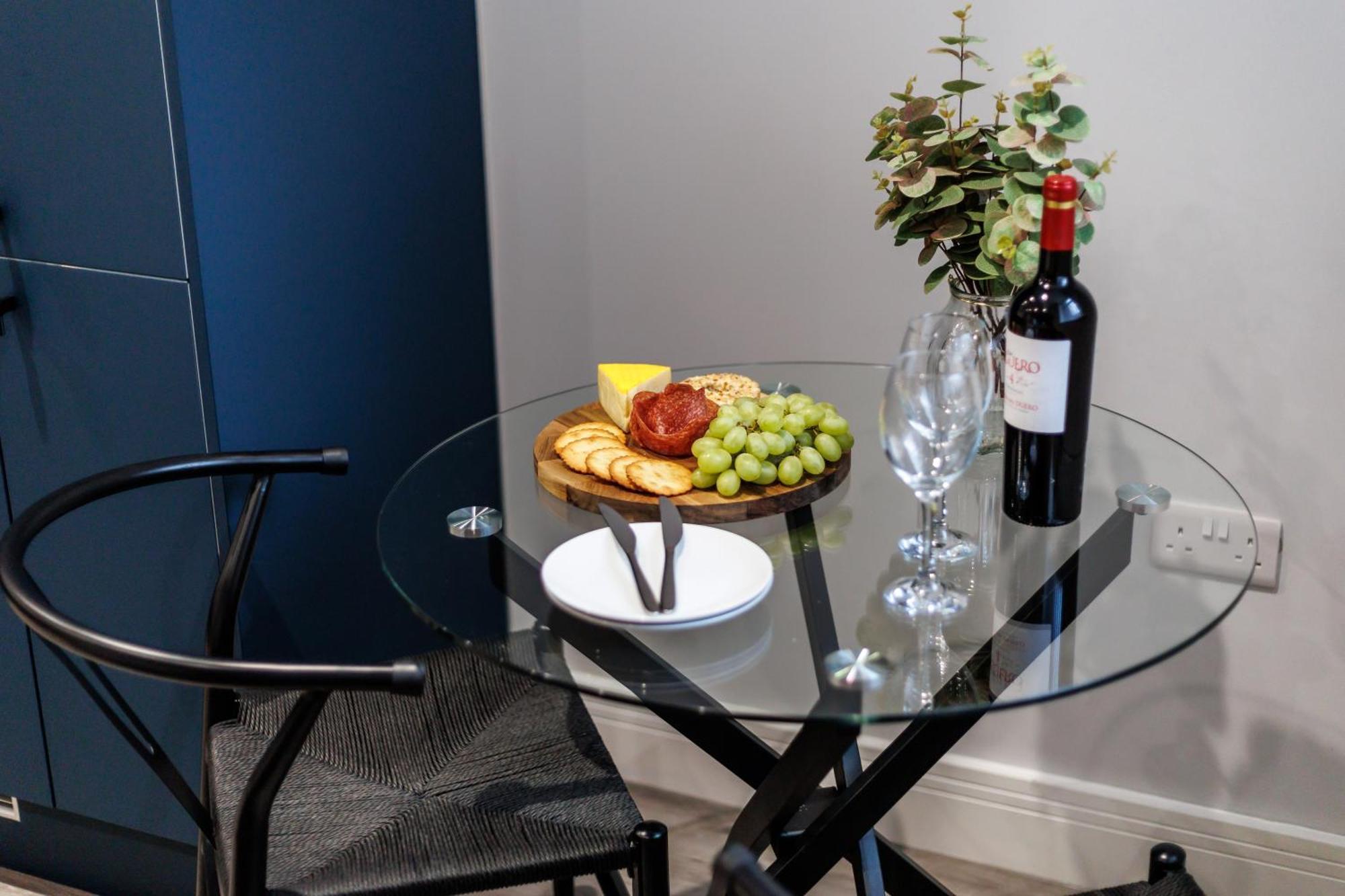 Sea Breeze - Pebbles Apartment Bournemouth Bagian luar foto