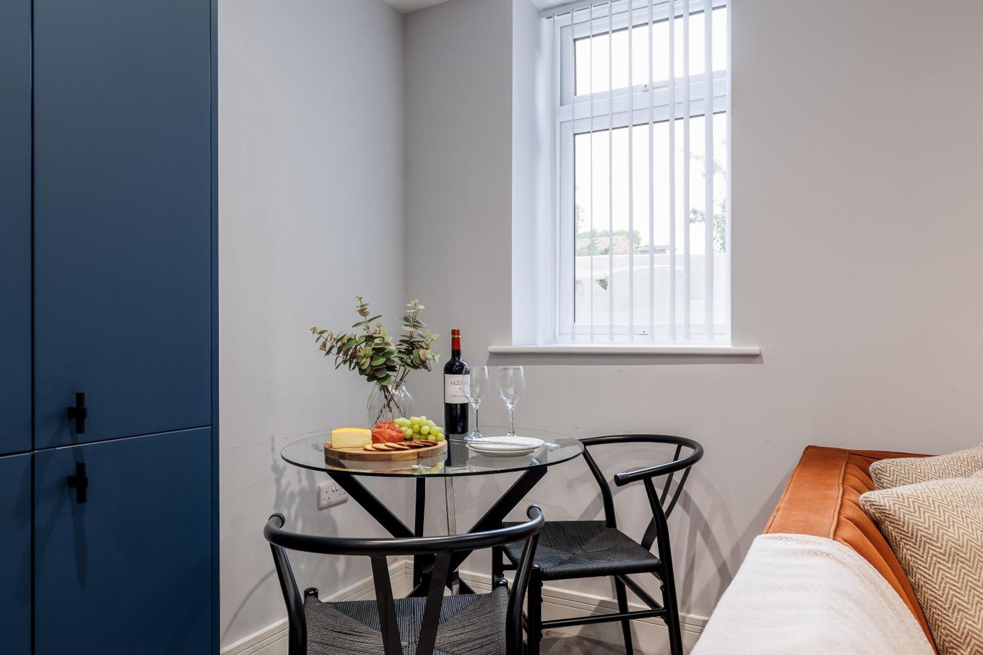 Sea Breeze - Pebbles Apartment Bournemouth Bagian luar foto